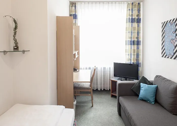 Lorenz Zentral Hotel 2*